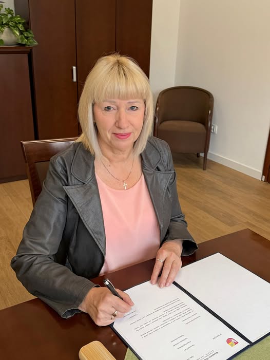 zdjecie na stronie o tytule: Pismo do Premiera oraz Wojewody w sprawie pomocy dla poszkodowanych w pożarze przy ul. Powstańców 62 w Ząbkach