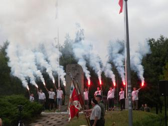 obraz-1 na stronie o tytule: W Ząbkach uczczono 70. Rocznicę Wybuchu Powstania Warszawskiego