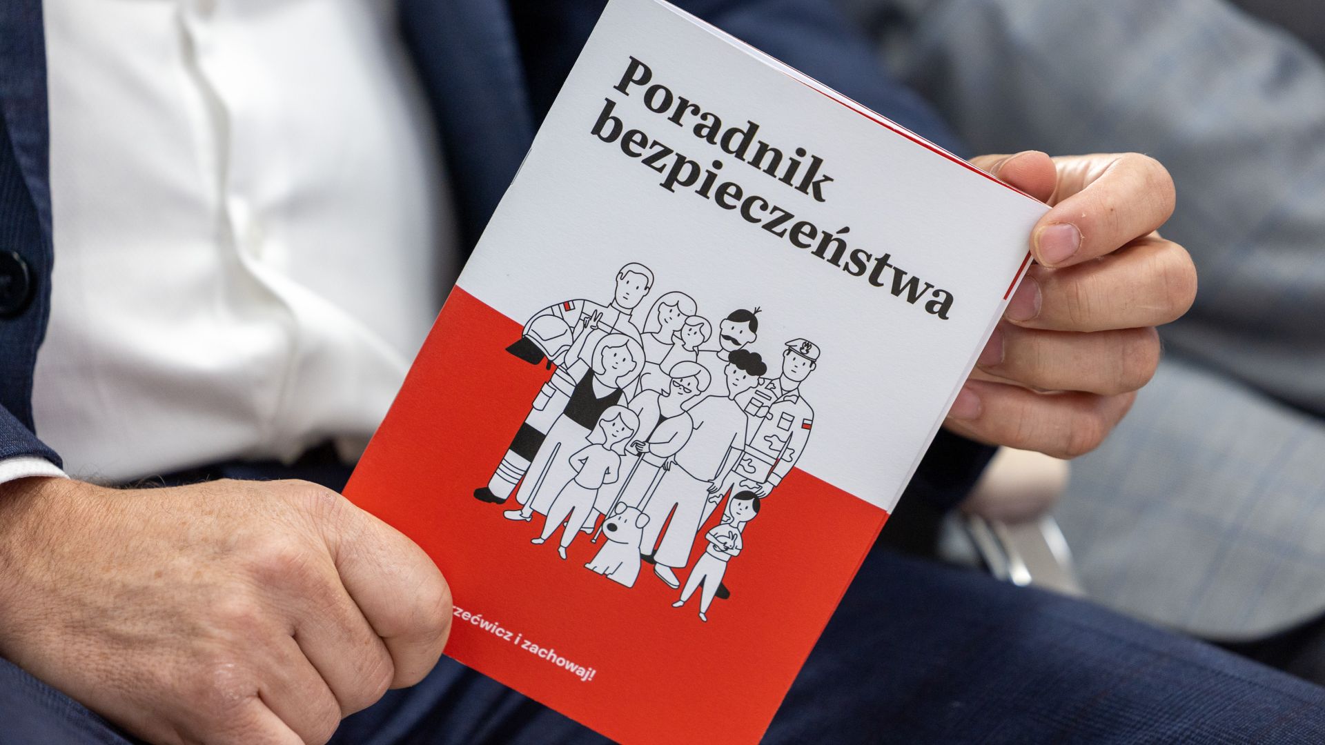 zdjecie na stronie o tytule: Zapoznaj się z poradnikami do spraw bezpieczeństwa