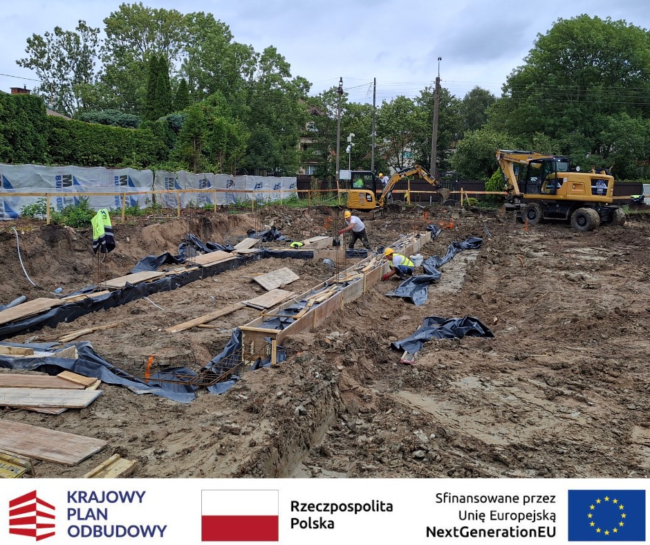 zdjecie na stronie o tytule: Trwają prace ziemne przy budowie pierwszego Samorządowego Żłobka w Ząbkach