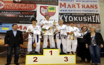 obraz-1 na stronie o tytule: KYOKUSHIN CUP 2012 III Ogólnopolski Turniej Karate Kyokushin o Puchar Burmistrza Miasta Ząbki