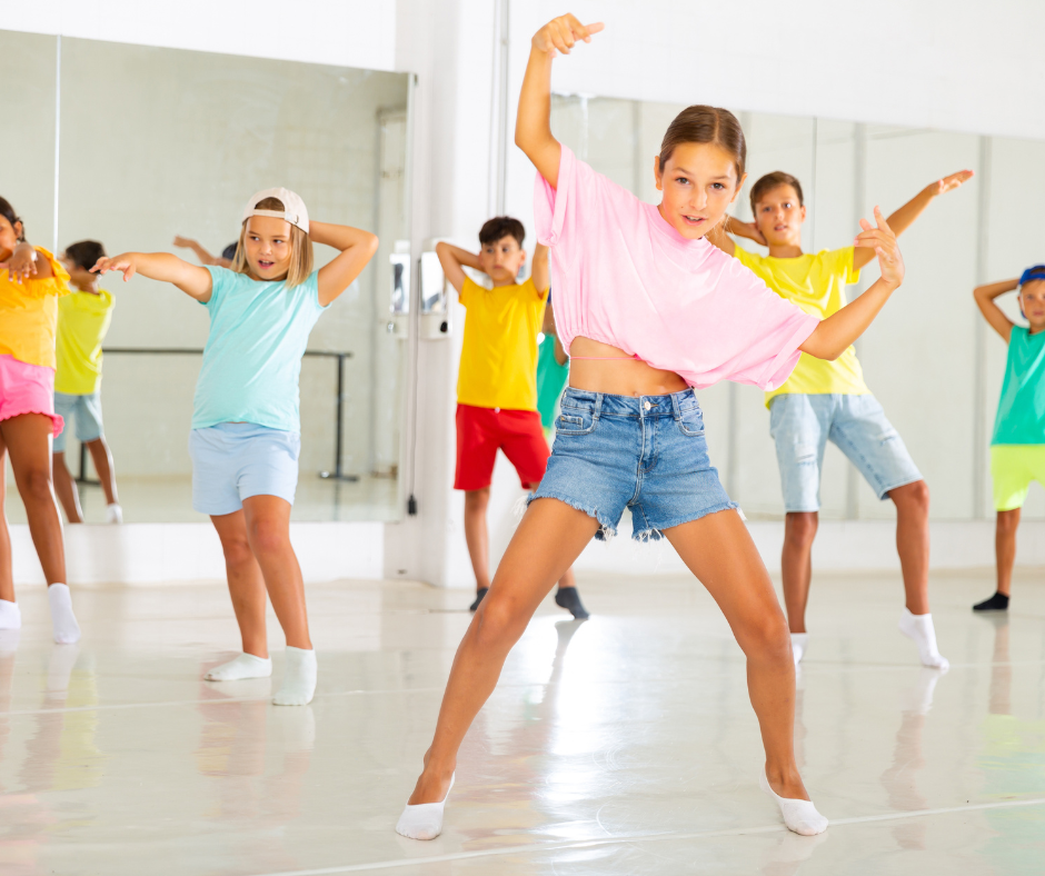 zdjecie na stronie o tytule: Turniej Tańca „CREATIVE DANCE” o Puchar Burmistrza Miasta Ząbki