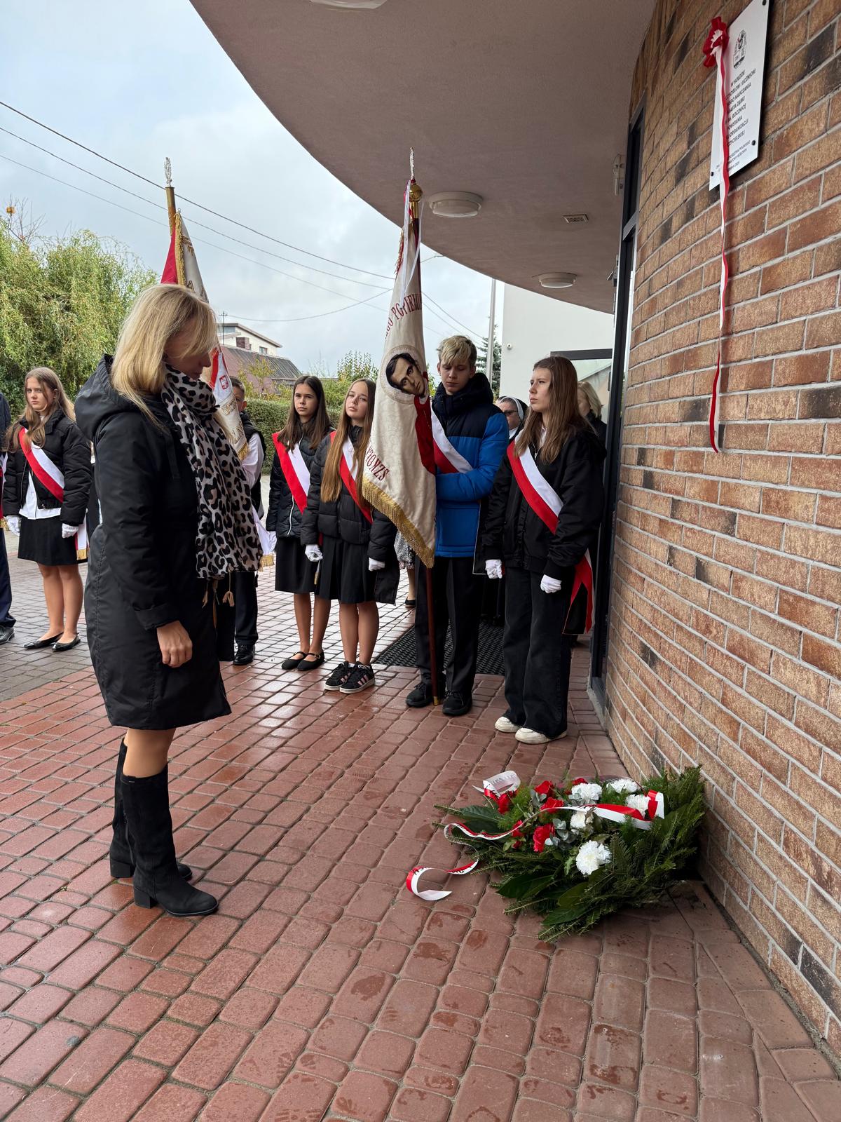 zdjecie na stronie o tytule: W hołdzie Bohaterom Tajnego Nauczania