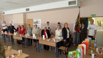 obraz-1 na stronie o tytule: Obchodty Dnia Weterana w Ząbkach