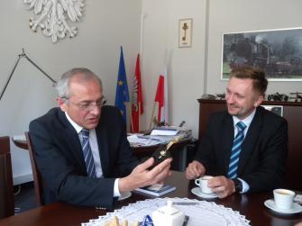 obraz-1 na stronie o tytule: Wizyta ambasadora Armenii w Ząbkach