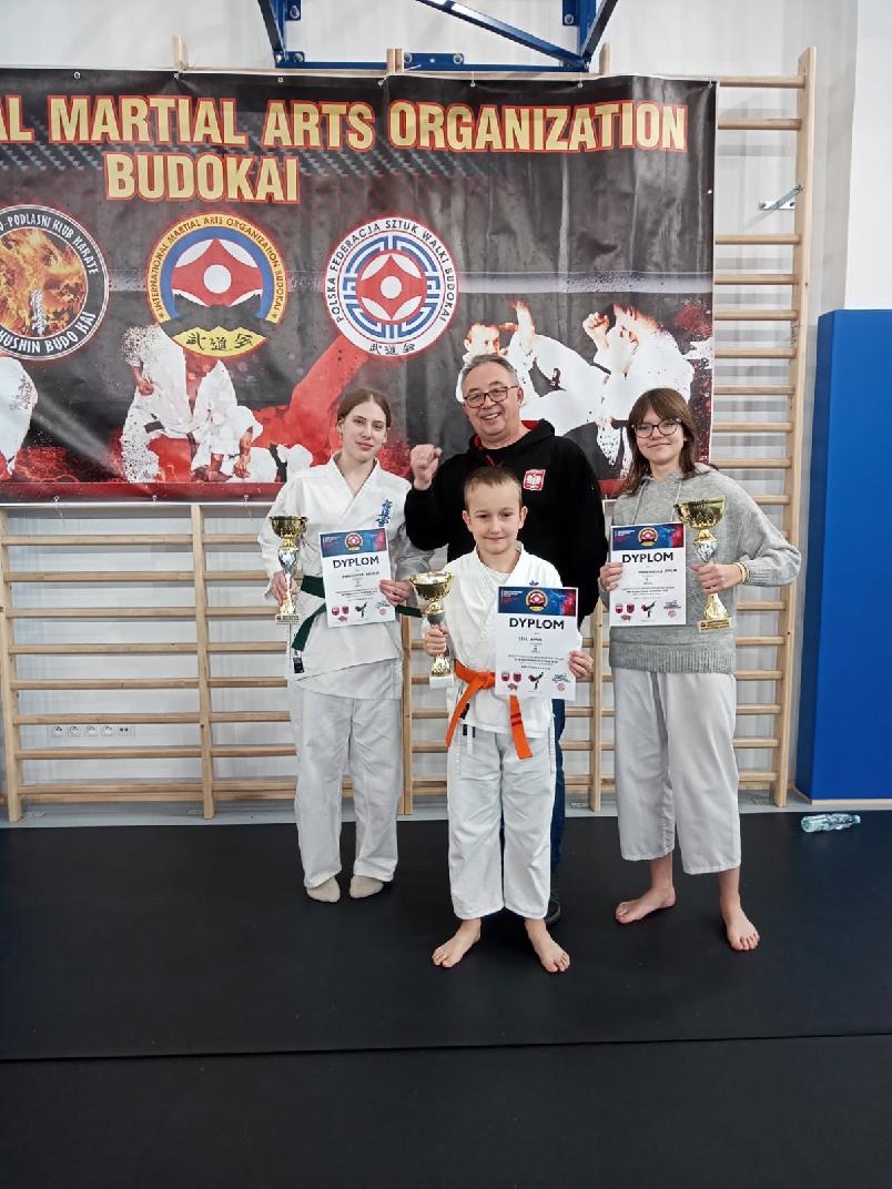 zdjecie na stronie o tytule: Udany Start Zawodników UKSW Kobra na Międzynarodowych Mistrzostwach Polski w Zambrowie