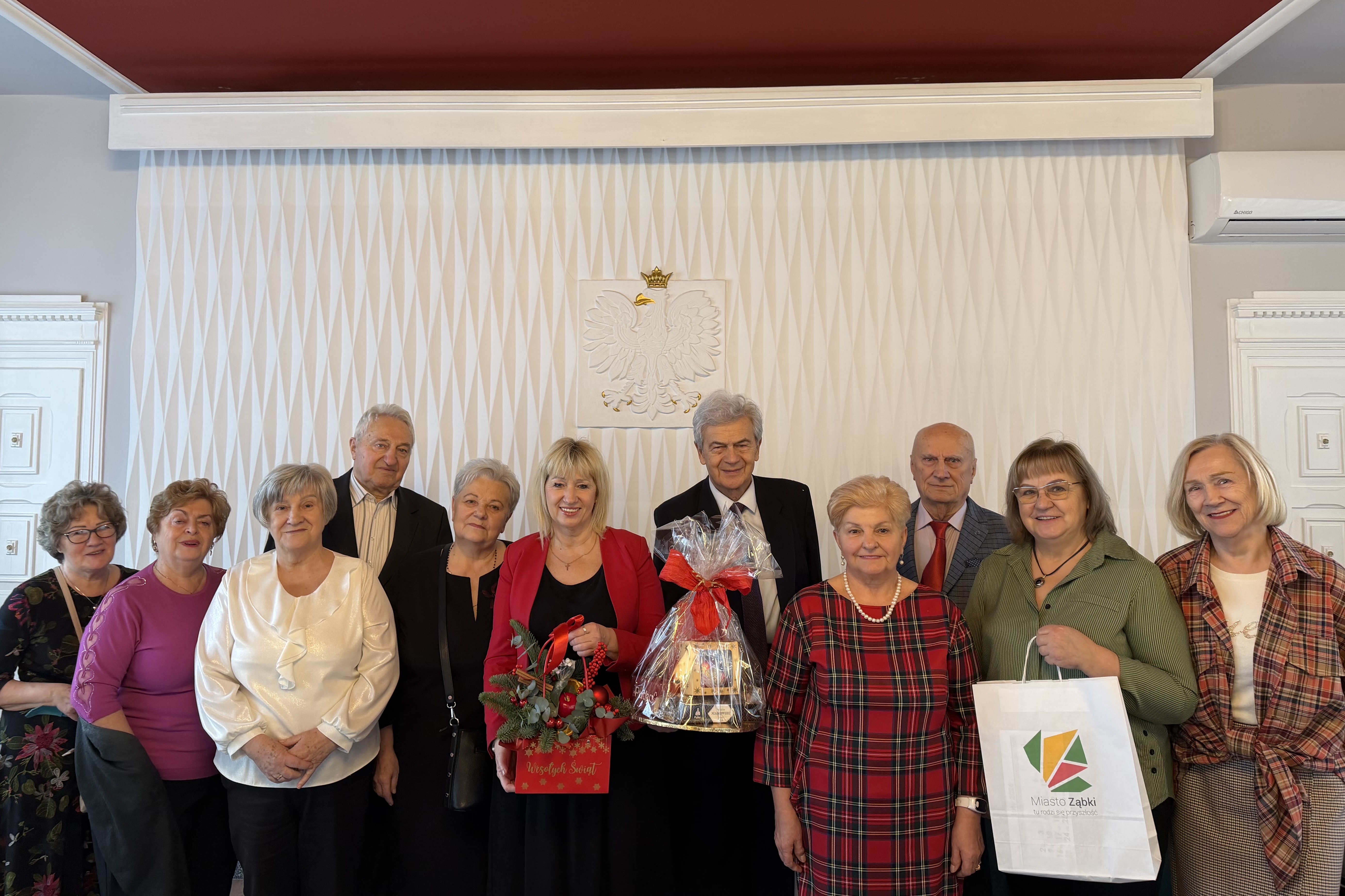 zdjecie na stronie o tytule: Wigilijne spotlkanie Ząbkowskiej Rady Seniorów