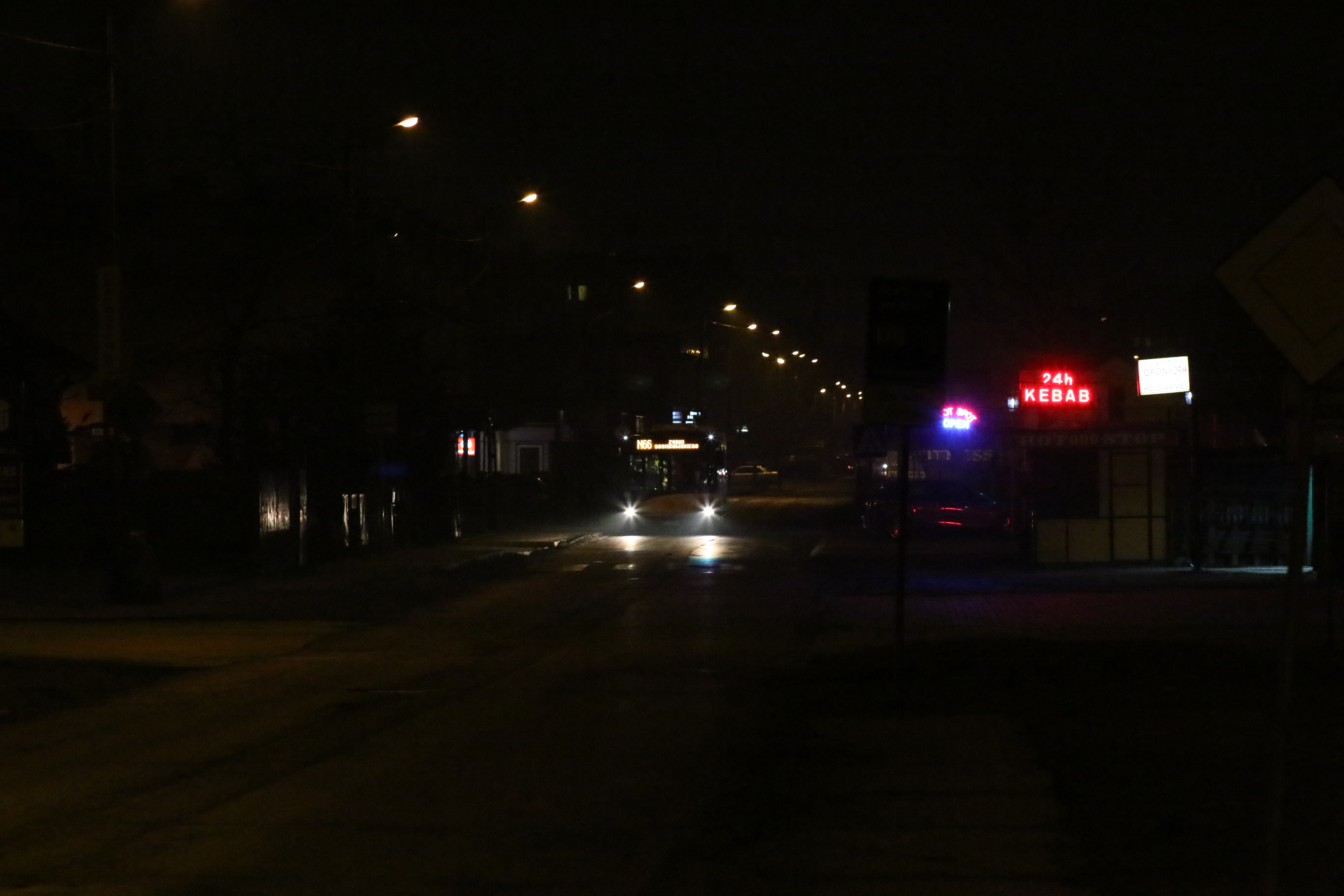 obraz-5 na stronie o tytule: Nowy autobus nocny już kursuje