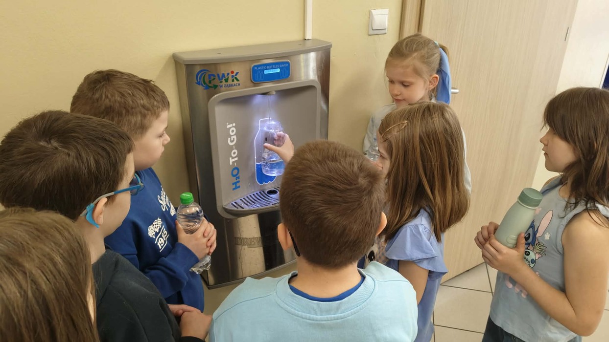 zdjecie na stronie o tytule: A Ty? Pijesz naszą drewniczankę?