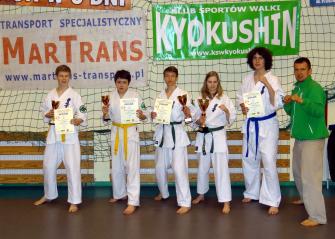 obraz-1 na stronie o tytule: SUKCES DWÓCH ZAWODNIKÓW Z ZĄBEK NA MISTRZOSTWACH POLSKI WSCHODNIEJ KARATE KYOKUSHIN