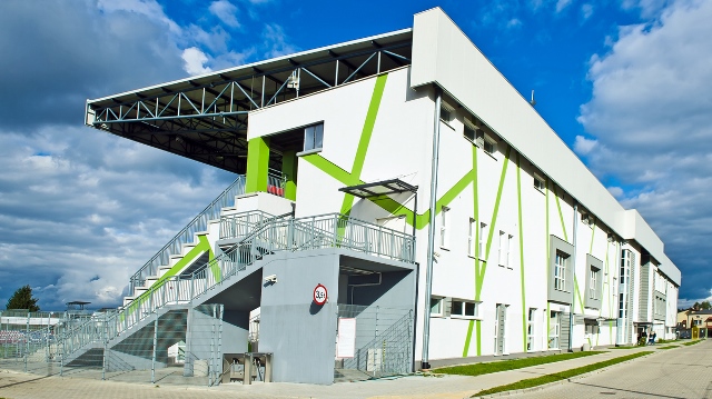 zdjecie na stronie o tytule: Trwa przetarg na nazwę dla trybuny stadionu MOSiR Ząbki.
