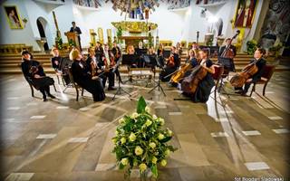 ORATORIUM Josepha Haydna "SIEDEM OSTATNICH SŁÓW ZBAWICIELA NA KRZYŻU"w wykonaniu Warszawskiej Orkiestry Symfonicznej "SONATA" im. Bogumiła Łepeckiego.