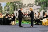 Fotografia dotycząca 45-lecie nadania Szkole Podstawowej Nr 2 imienia Jana Kochanowskiego