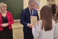 Fotografia dotycząca Wizyta Wicepremiera Krzysztofa Gawkowskiego w SP. 4