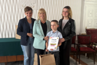 Fotografia dotycząca Laureaci Konkursu Plastycznego "Lokalnie znaczy lepiej" nagrodzeni!