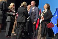 Fotografia dotycząca Zespół Publicznego Przedszkola nr 3 Skrzat uchonorowany wyjątkowym odznaczeniem!