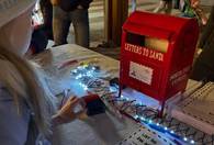 Fotografia dotycząca Rozświetlenie choinki i kiermasz świąteczny w Ząbkach. Dziękujemy, że tak tłumnie przybyliście!