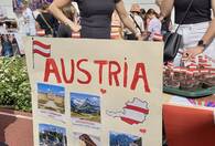 Fotografia dotycząca Wędrówka po Europie - V Festyn Rodzinny w SP 6