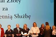 Fotografia dotycząca Zespół Publicznego Przedszkola nr 3 Skrzat uchonorowany wyjątkowym odznaczeniem!