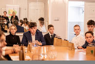 Fotografia dotycząca Dnia 30 października odbyła się inauguracyjna sesja Młodzieżowej Rady Miasta Ząbki VII kadencji