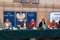 Fotografia dotycząca Ostatnia sesja Rady Miasta Ząbki kadencji 2018-2024 odbyła się 3 kwietnia w hali SP nr 1