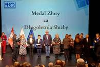 Fotografia dotycząca Zespół Publicznego Przedszkola nr 3 Skrzat uchonorowany wyjątkowym odznaczeniem!